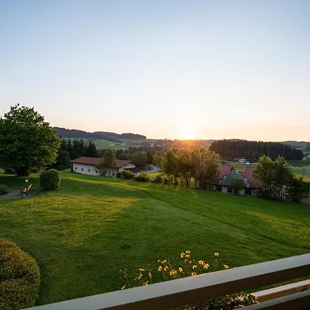 Hotel Johanneshof 4*
